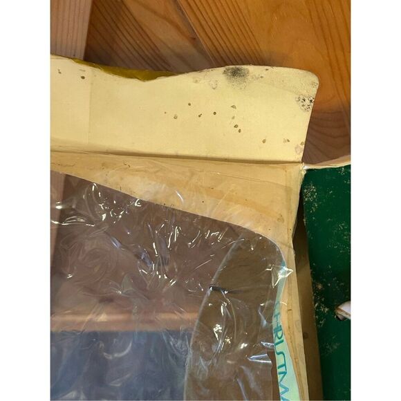 The Unbreakable Christmas Carolers Bell Style  Hanging Ornaments Bradford 1977 ( - Picture 7 of 7